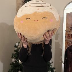 Regular size cup cake squish mallow