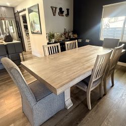Dining Room Table 