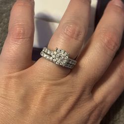Daniel’s Jewelers Diamond Bridal Set – Size 7 – Retail $4,000