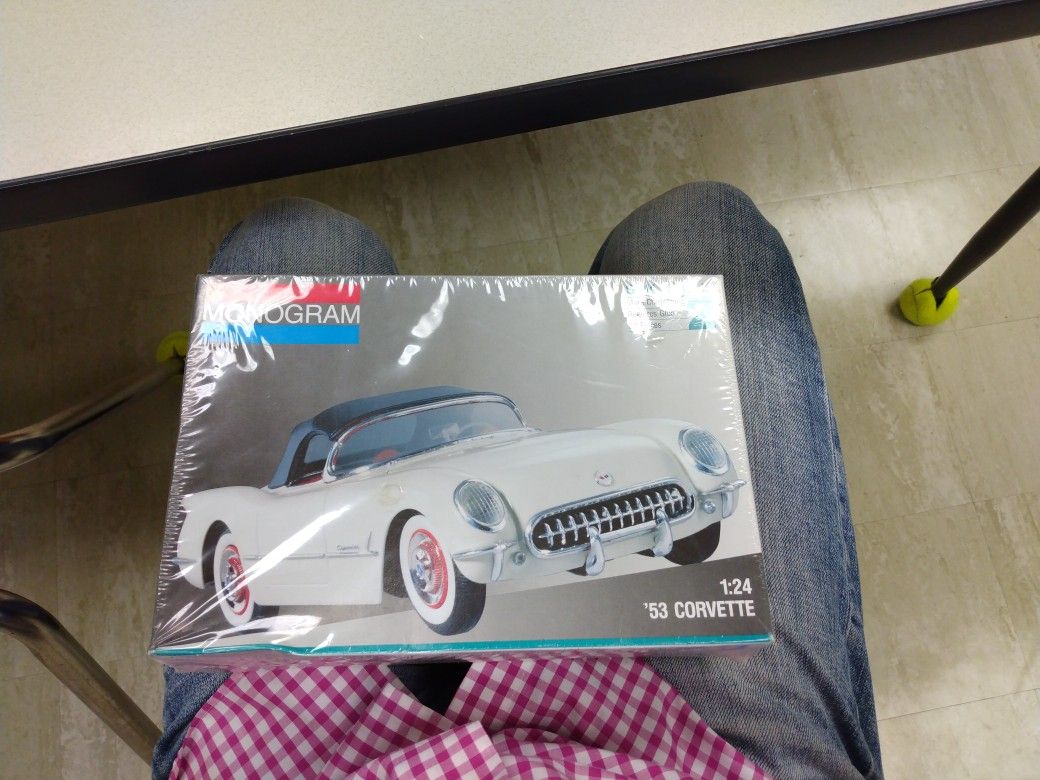 Monogram 1953 Chevy Corvette Skill 2 Brand New