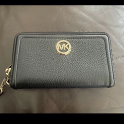Black Michael Kors Wallet 