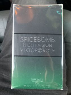 SpicyBomb Night Vision, Eau De Fairfield Spray 90 Ml 3/04 Oz