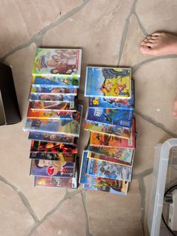 : Lot of 21 Kids & Family Animated DVDs + The Lion King VHS Clamshell Bundle