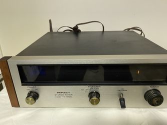 Pioneer Stereo Tuner, AM/FM.