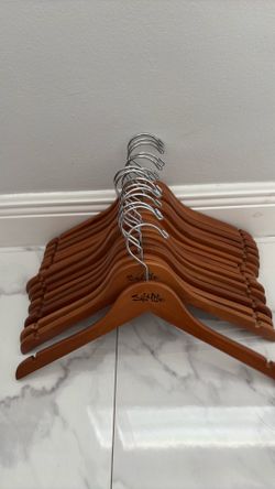 Wooden hanger