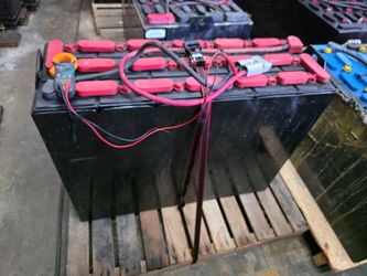 Forklift battery 36 volts with warranty