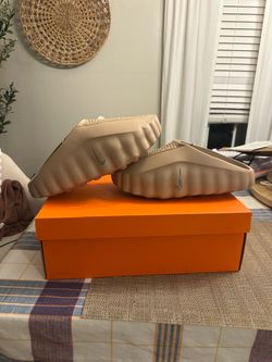 Nike Mind 001