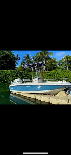 2012 Boston Whaler 170 Dauntless