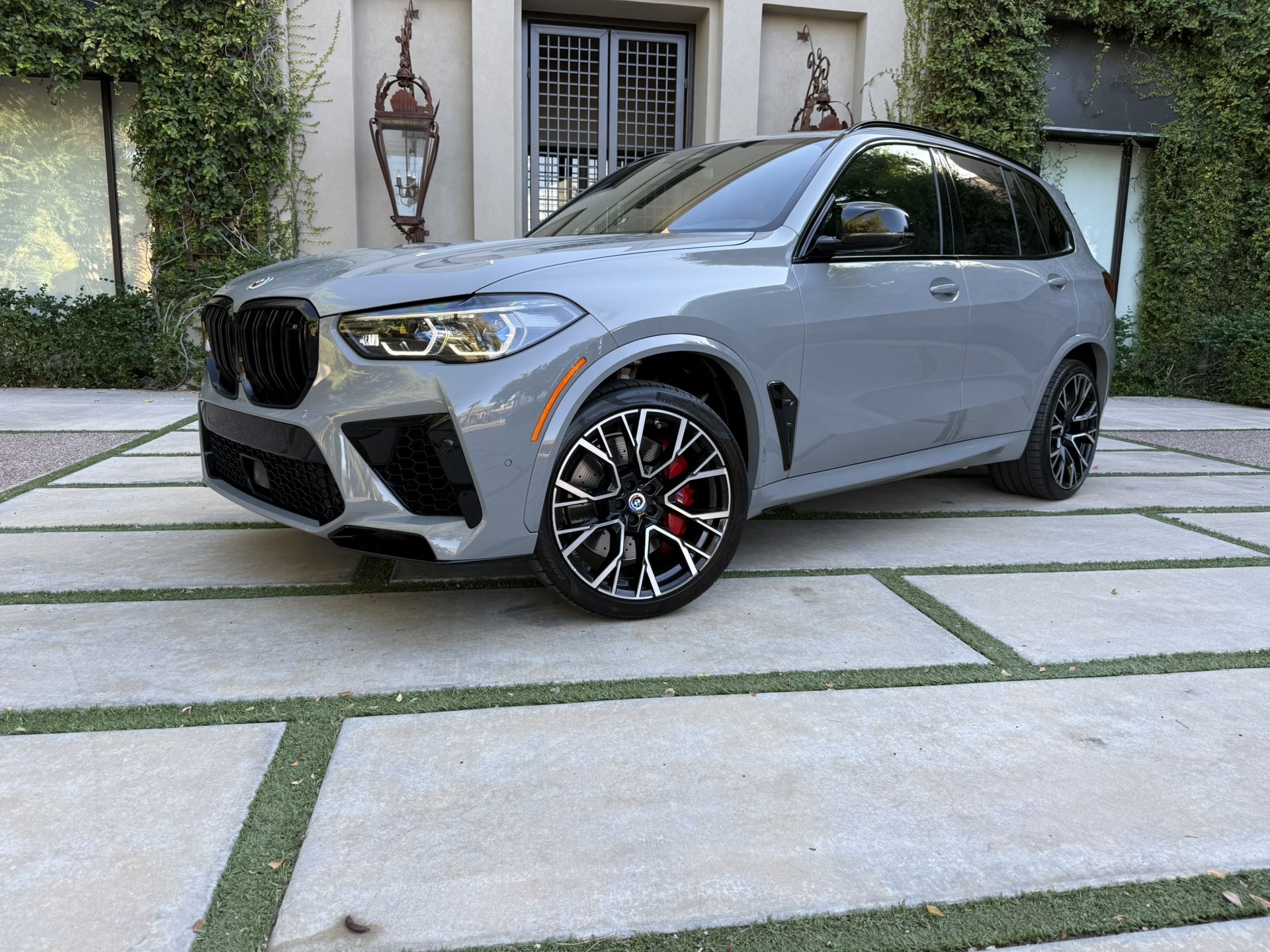 2022 BMW X5 M