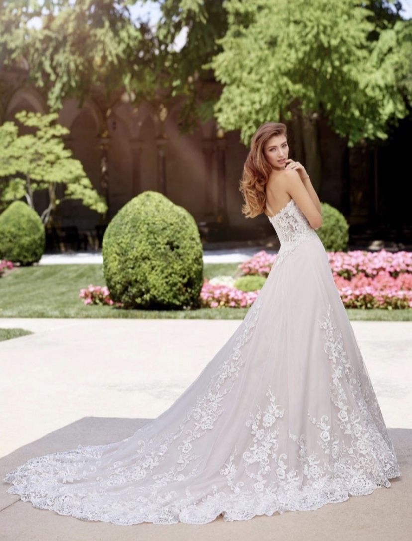 Martin Thornburg Mon Cheri Bidal Gown