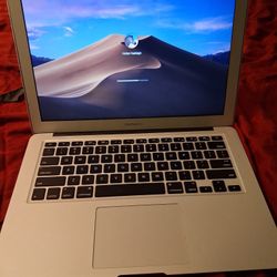 MacBook Air 13 Inch macOS 