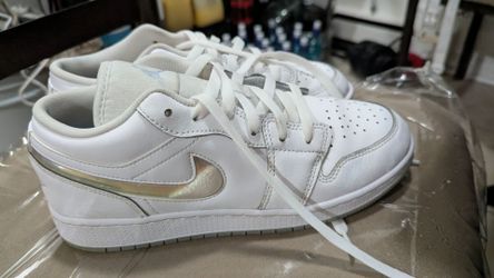 Jordan 1. Ice blue size 7y