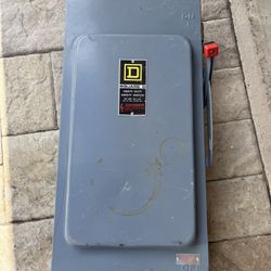 Square D Disconnected Switch 200 Amp 3 Phase 