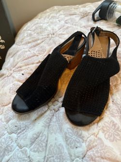 Black shoes