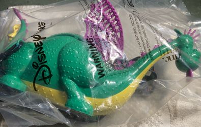 Disney pete the dragón