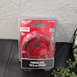 Milwaukee 2-1/2 in. Porcelain, Tile & Stone Diamond Max 10x life Hole Saw