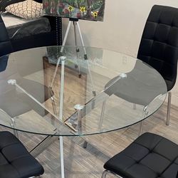 Round Glass WTH Blk Leatherette Modern Chrome Stirty Chairs 