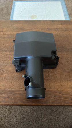 2021 Honda Accord engine air filter cover