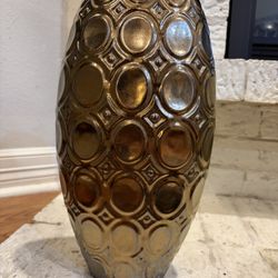 14.5” Metallic Honeycomb Vase
