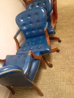 Office executive chairs