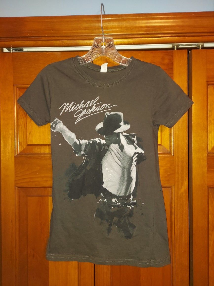 WOMENS MEDIUM MICHAEL JACKSON SHIRT