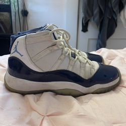 Nike Jordan 11’s “Win Like 82” 