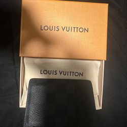 Louis Vuitton Men’s Cardholder