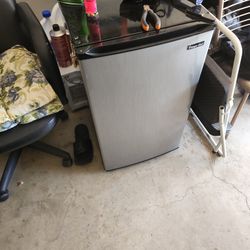 Mini Frigidaire 
