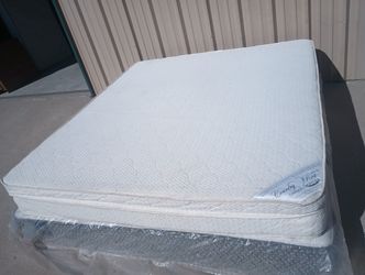 California King Pillowtop Mattress And Box Spring 