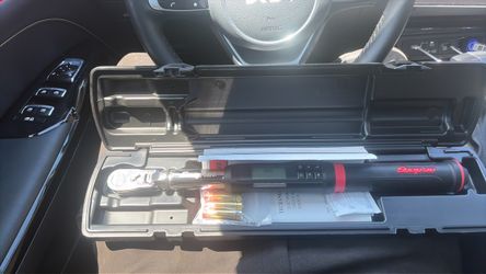 Snap on 3/8 digital torque wrench flex