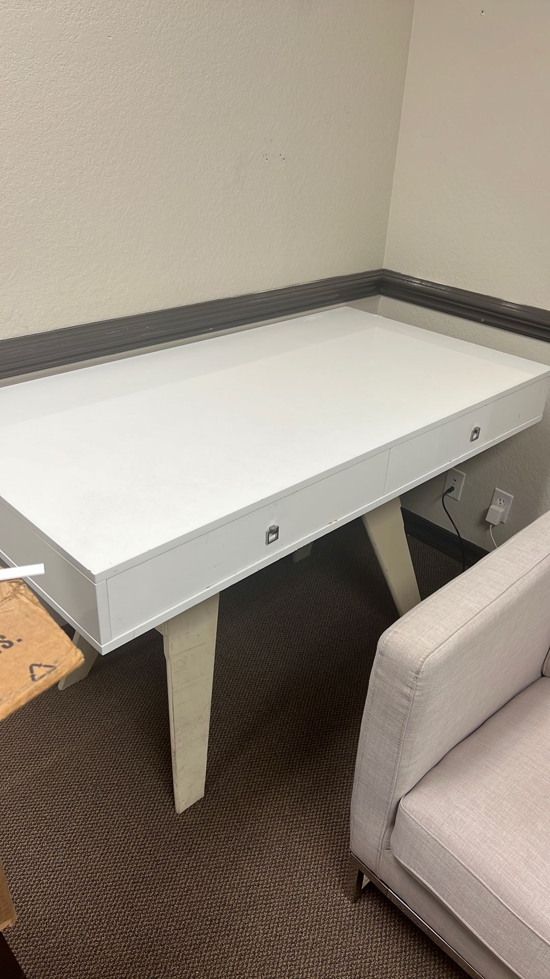 Jett Desk White Lacquer Z Gallery
