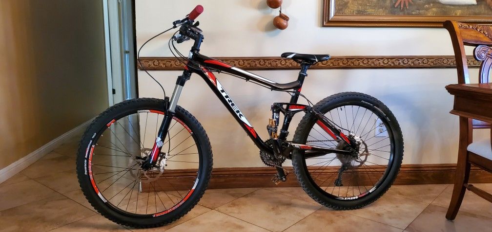 Trek L-XL Full Suspension Mountain Bike