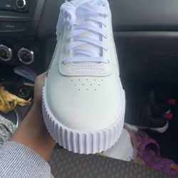 All white pro lite women sneakers