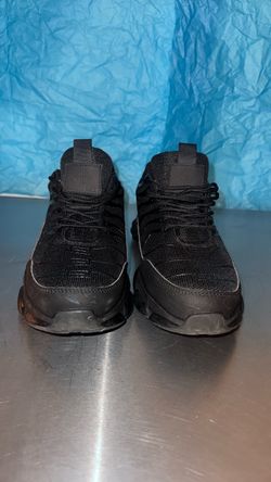 Black Lace-Up Athletic Steel Toe Safety Sneakers