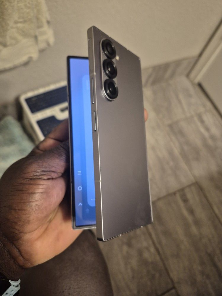 AT&T SAMSUNG GALAXY FOLD 6