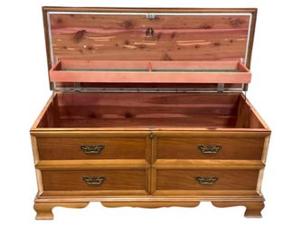 Lane Cedar Chest with Drawers