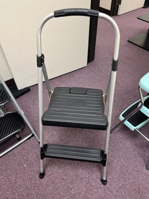 2 Step Ladder