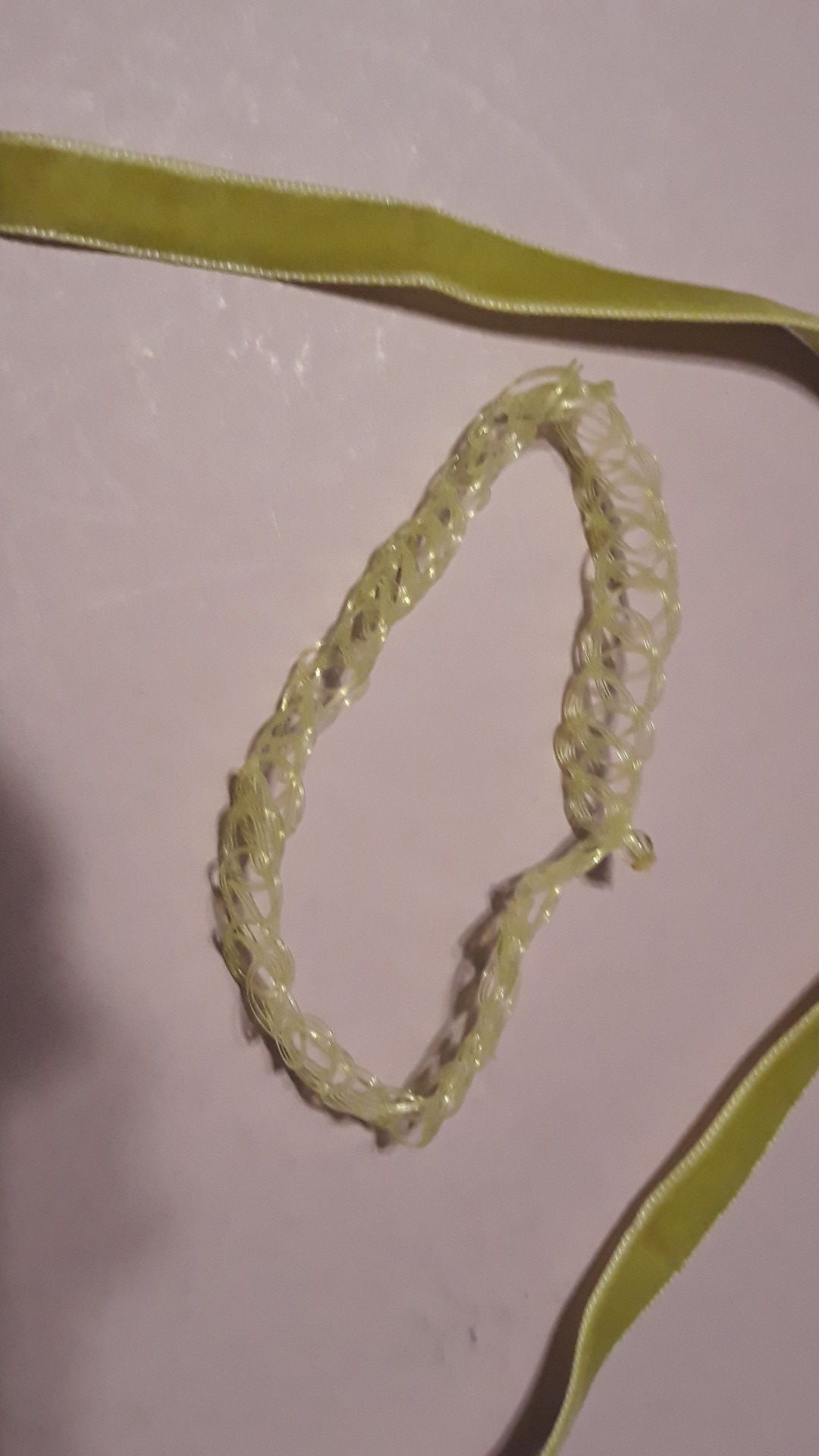 2 chokers