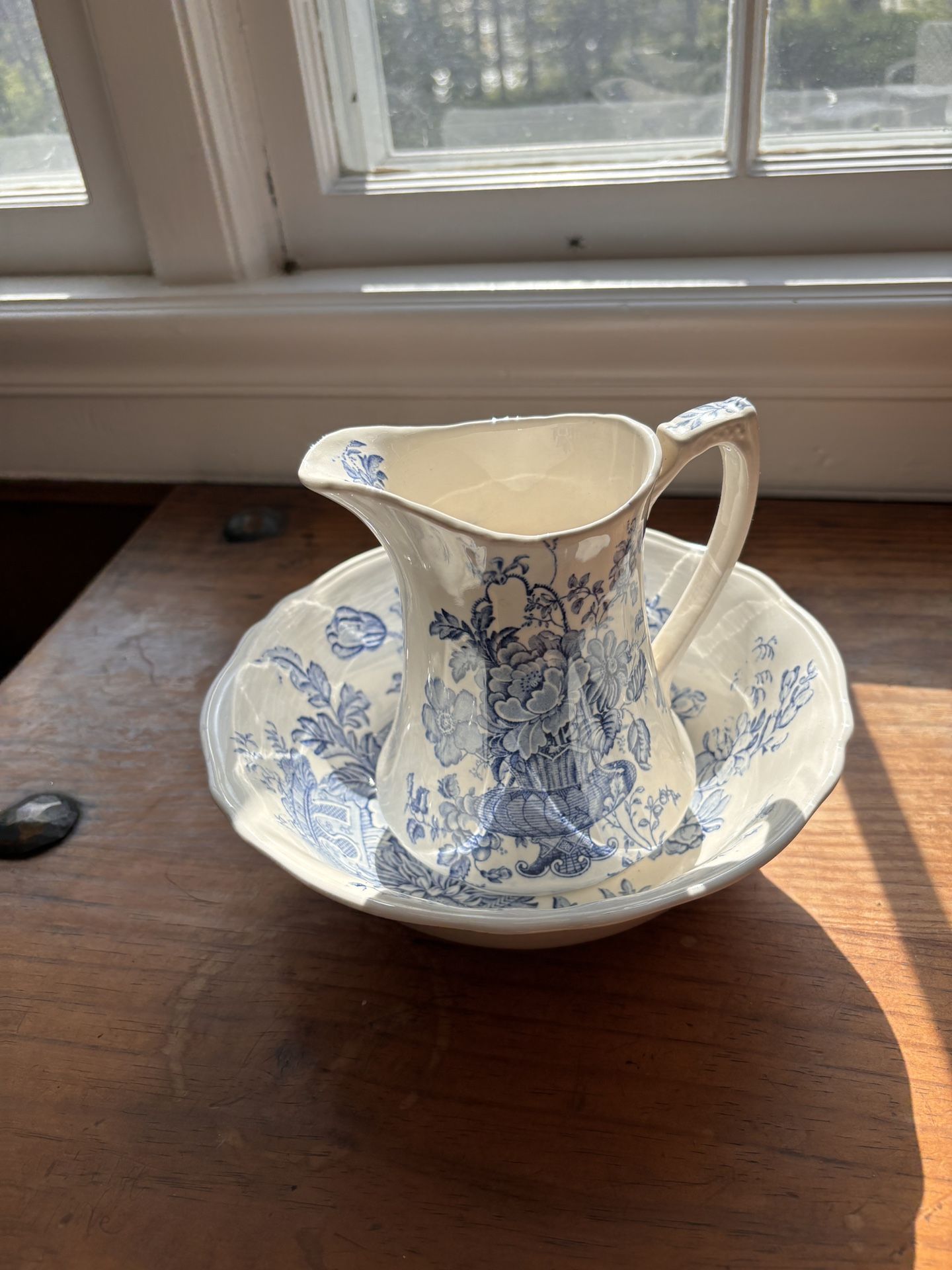 Vintage Alfred Meakin Charlotte Pitcher & Bowl Set, Staffordshire England, Blue and White