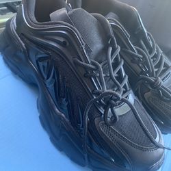 Men Size 9 Running Shoe