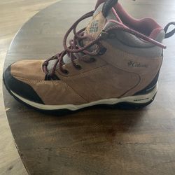Women’s Colombia Hiking Boots 