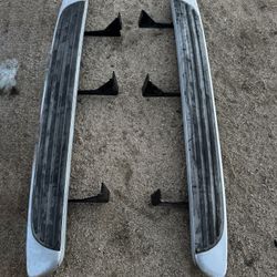 03-06 Chevy SSR Pair of LH & RH Silver/Black Running Boards OEM Used