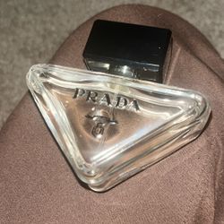 Prada Perfume