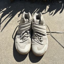kyrie summer pack size 13