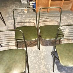 Folding chairs and table