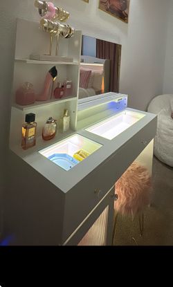 LED Lighted Vanity Makeup Desk with Mirror & Jewelry Storage