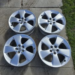 Toyota 17" wheels (5x100 lug pattern)
