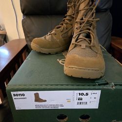 Men's Danner Resurgent Boots