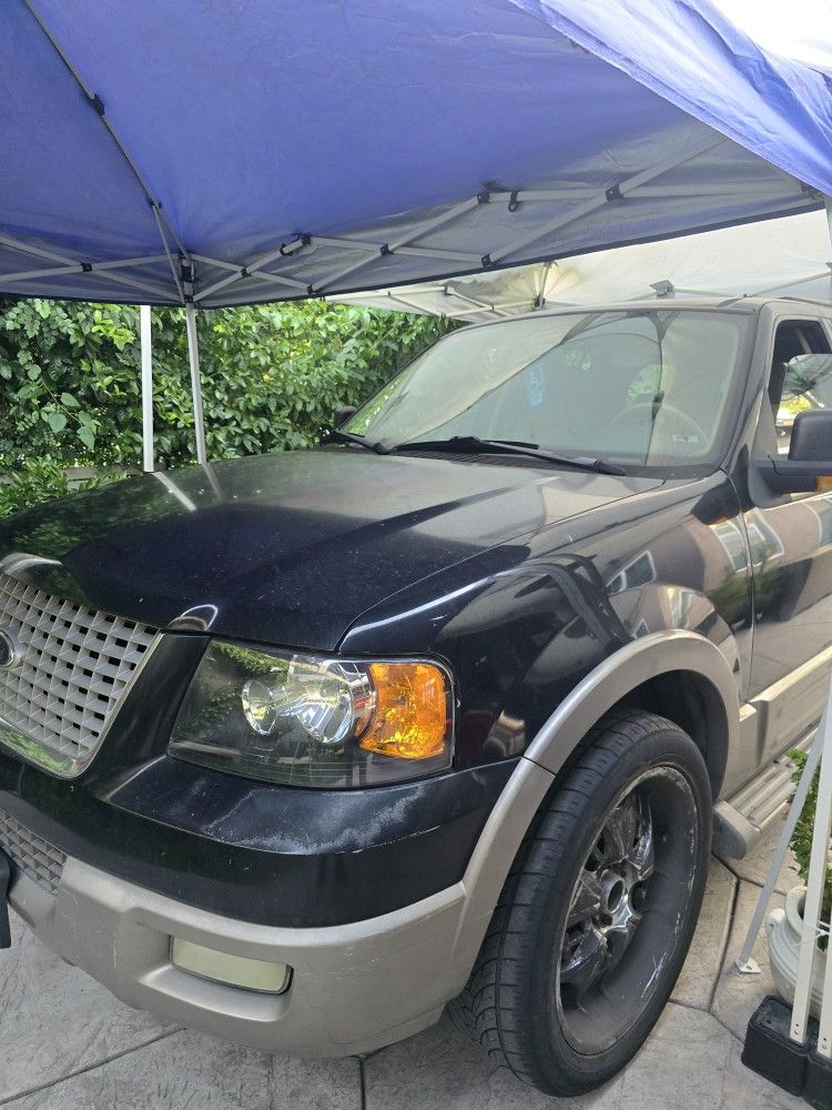 2004 Ford Expedition