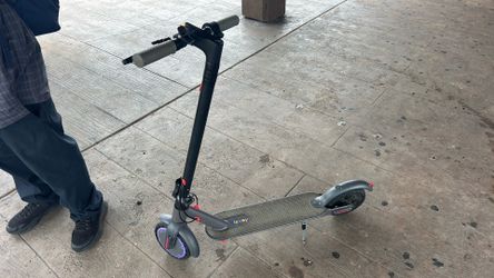 Qlaway Electric Scooter
